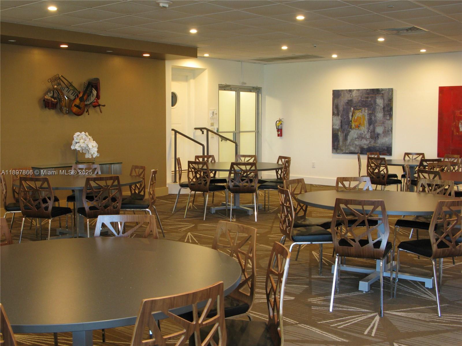 ARLEN BEACH CONDO - Residential Lease