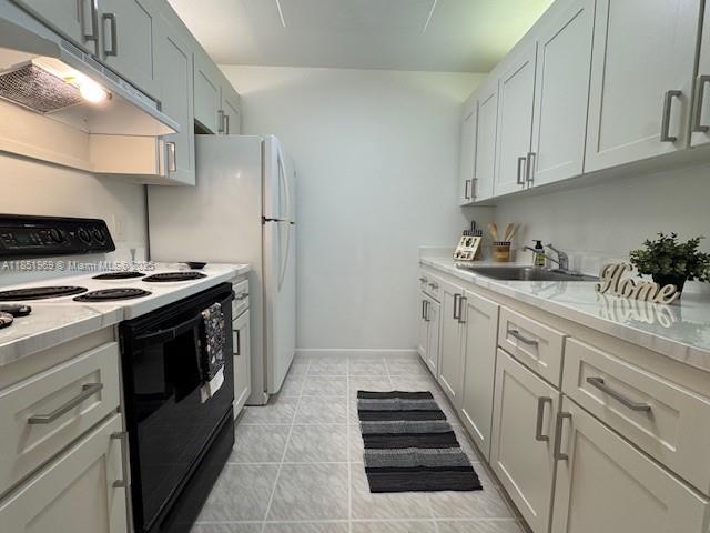This beautifully renovated property is ready for you, featuring a modern style and high-quality details, ceramic floor, a completely renovated kitchen perfect for cooking enthusiasts, and fresh paint throughout so you can move in without any extra work. Enjoy a view green areas. Century Village is a peaceful and secure community offering plenty of amenities to enjoy, from recreational areas to a relaxing atmosphere. Don’t miss this incredible opportunity to live in the perfect place!
www.rentalbeast.com/apply/12348043