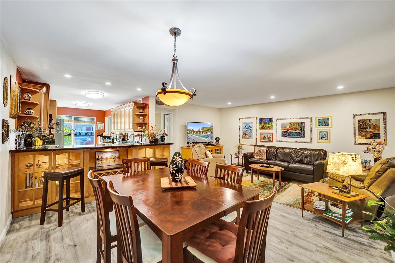 HOLLYWOOD GARDENS CONDOMI - Residential