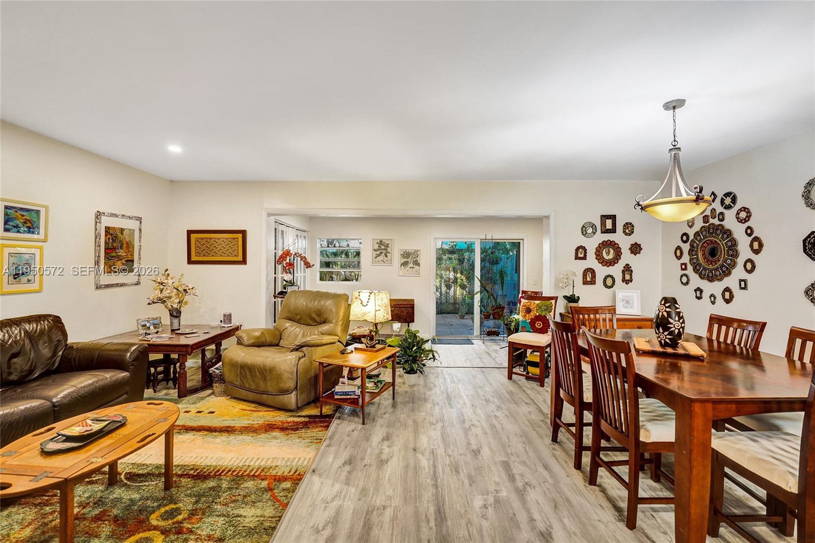 HOLLYWOOD GARDENS CONDOMI - Residential