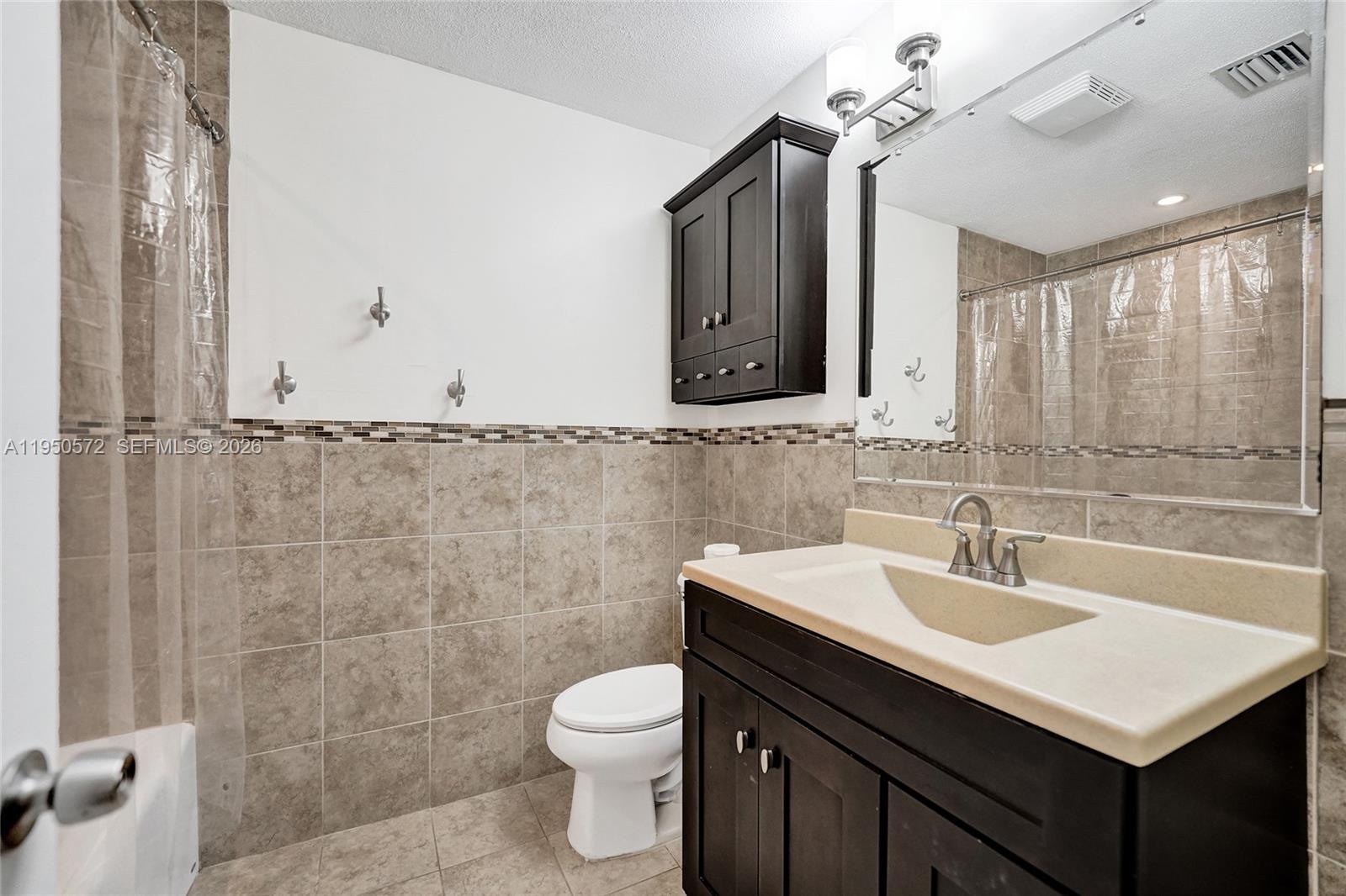 HOLLYWOOD GARDENS CONDOMI - Residential