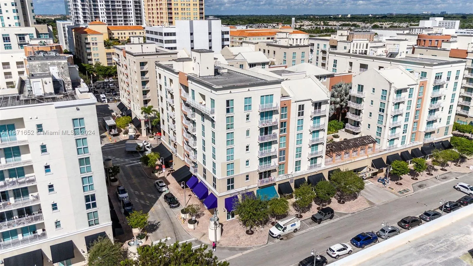 Miami, Florida 33156, United States, 3 Bedrooms Bedrooms, ,2 BathroomsBathrooms,Residential,Pending,40462