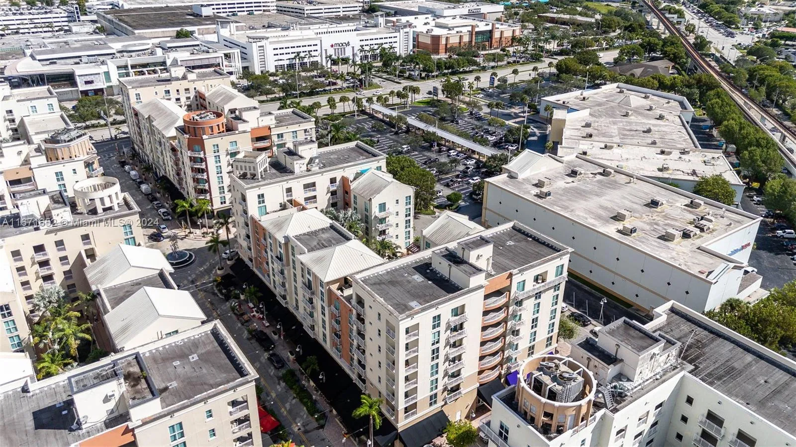 Miami, Florida 33156, United States, 3 Bedrooms Bedrooms, ,2 BathroomsBathrooms,Residential,Pending,40462