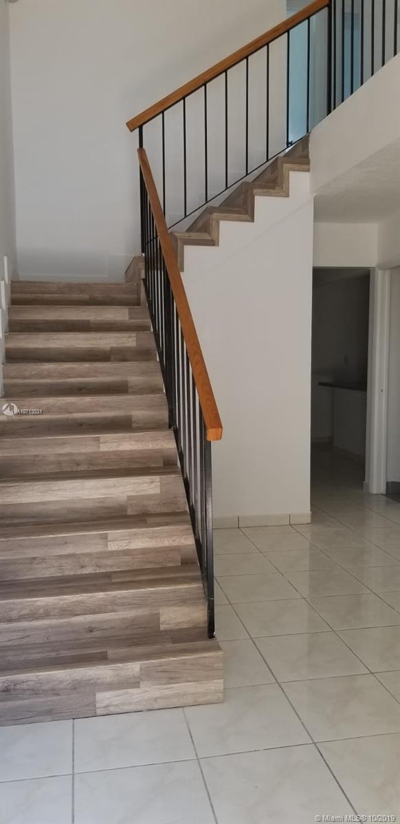 SUNSET CONDOR PH I - Residential Lease