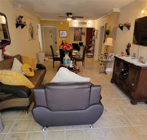 Photo of Aventura, FL 33180 (MLS # A11947689)