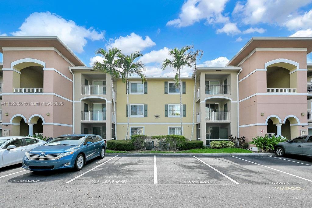 VILLAS AT EMERALD DUNES C - Residential