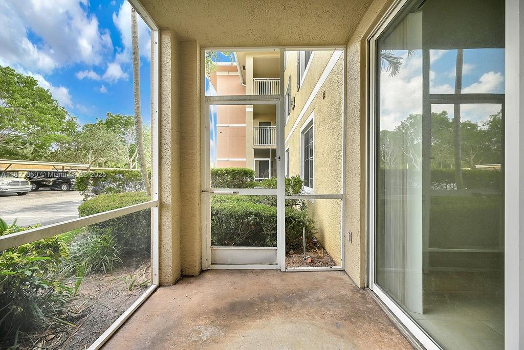 VILLAS AT EMERALD DUNES C - Residential