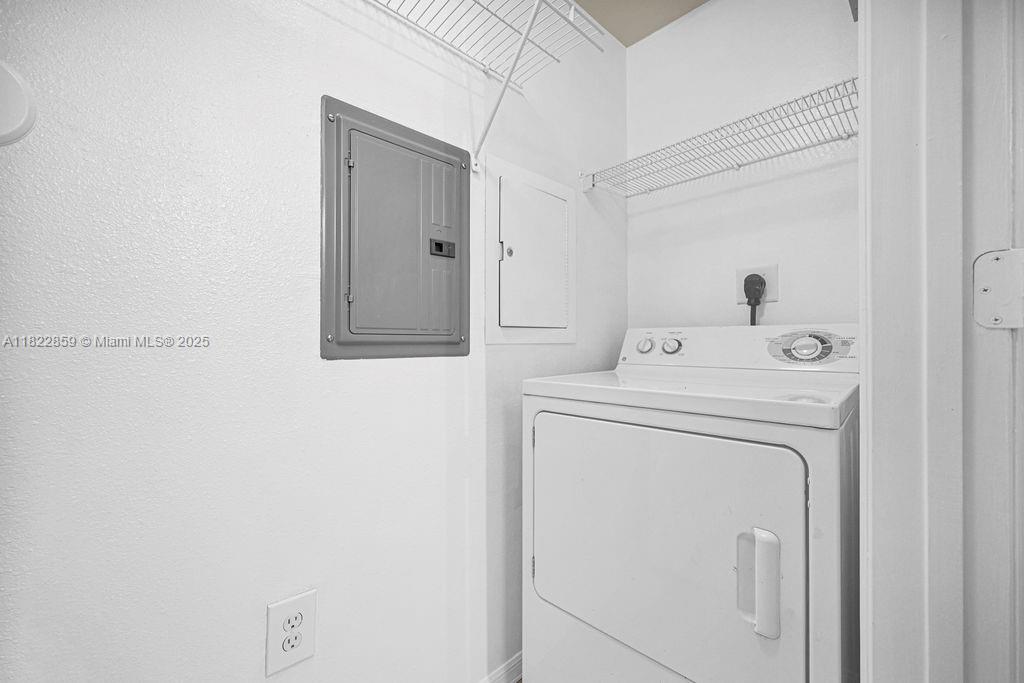 VILLAS AT EMERALD DUNES C - Residential