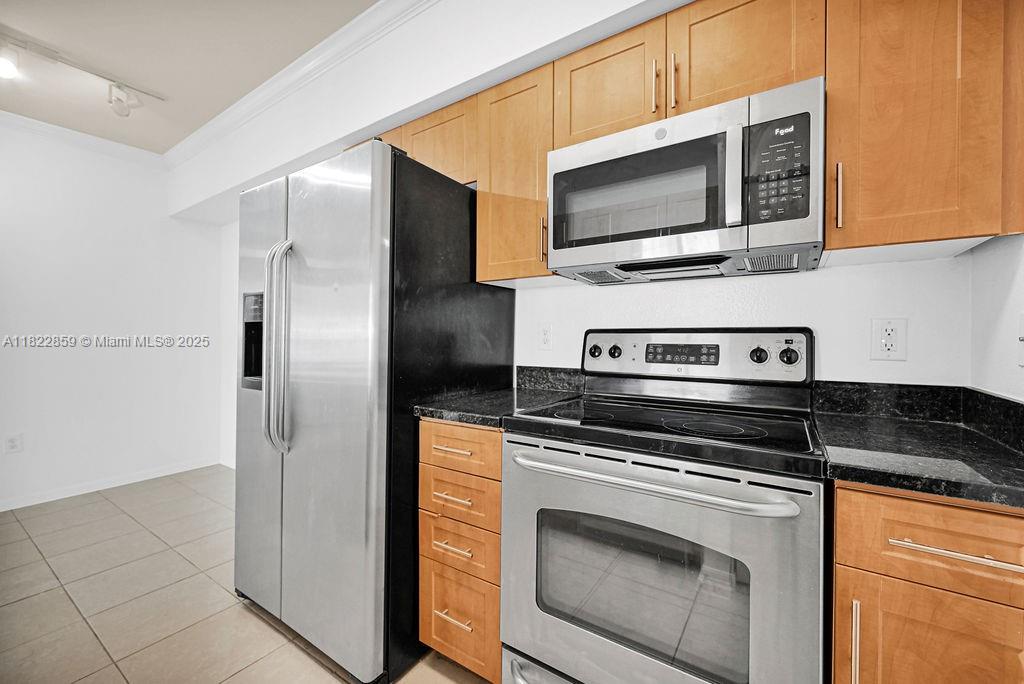 VILLAS AT EMERALD DUNES C - Residential