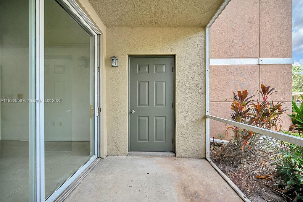 VILLAS AT EMERALD DUNES C - Residential