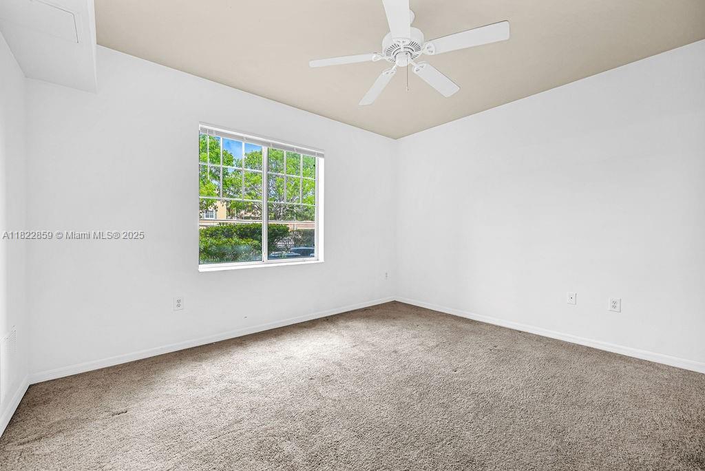 VILLAS AT EMERALD DUNES C - Residential