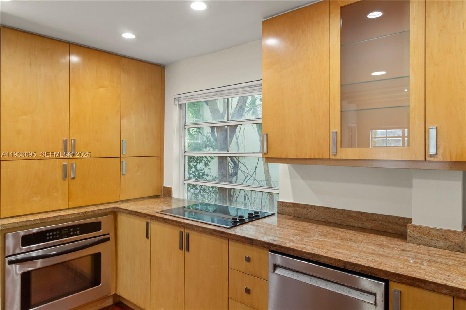 THE NORMA CONDO - Residential