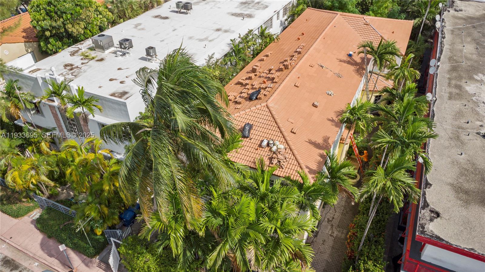 THE NORMA CONDO - Residential