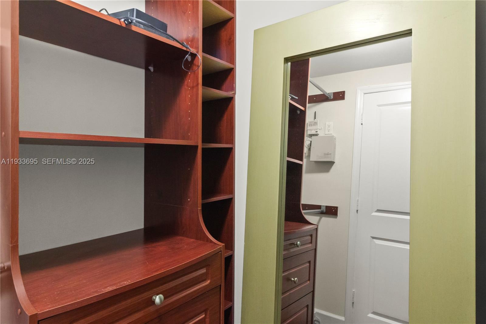 THE NORMA CONDO - Residential