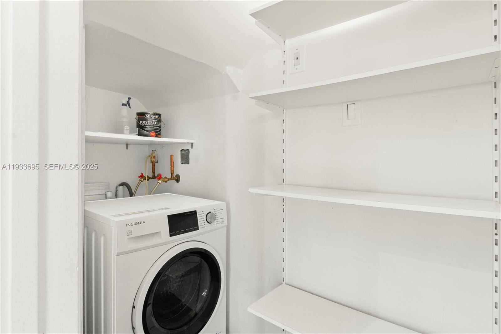 THE NORMA CONDO - Residential