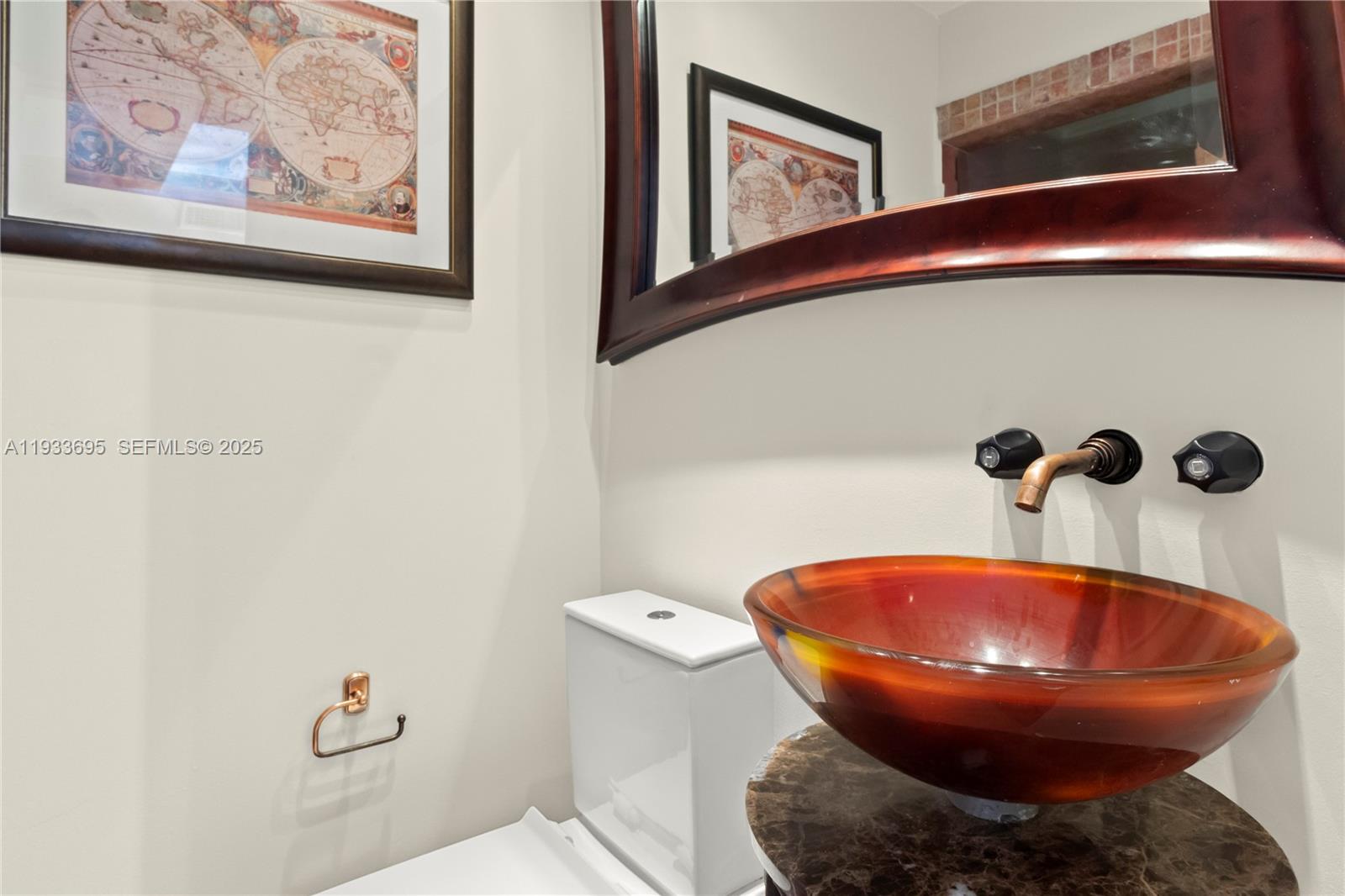 THE NORMA CONDO - Residential