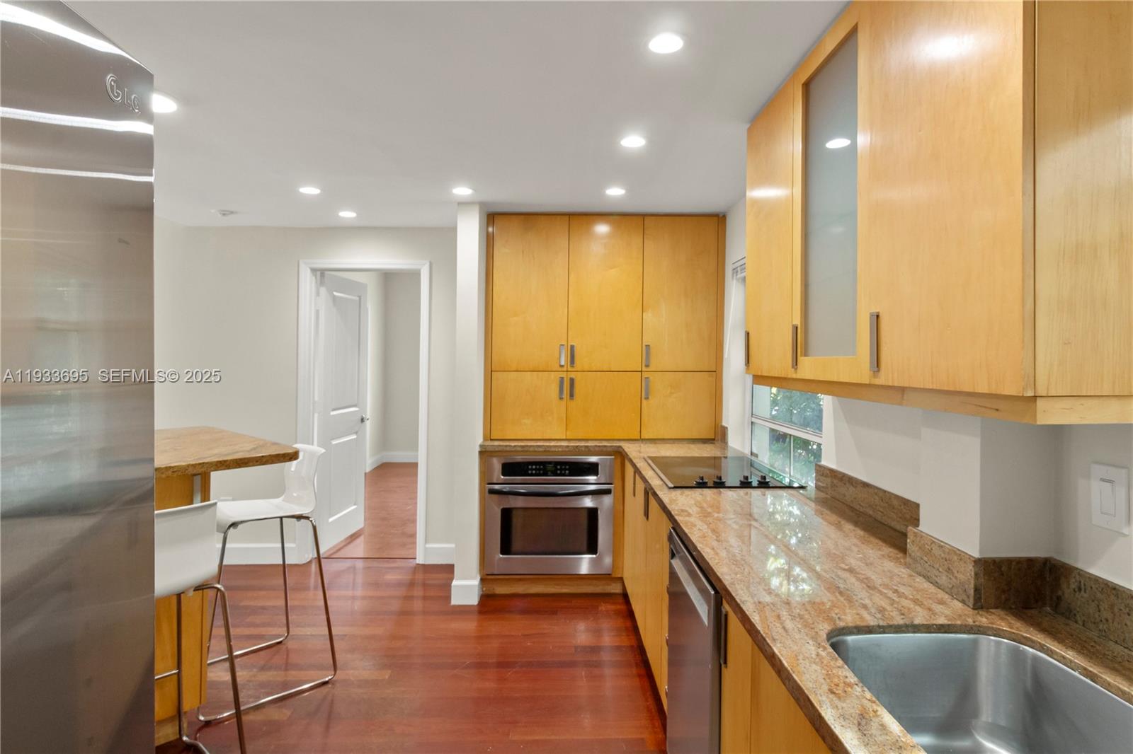 THE NORMA CONDO - Residential