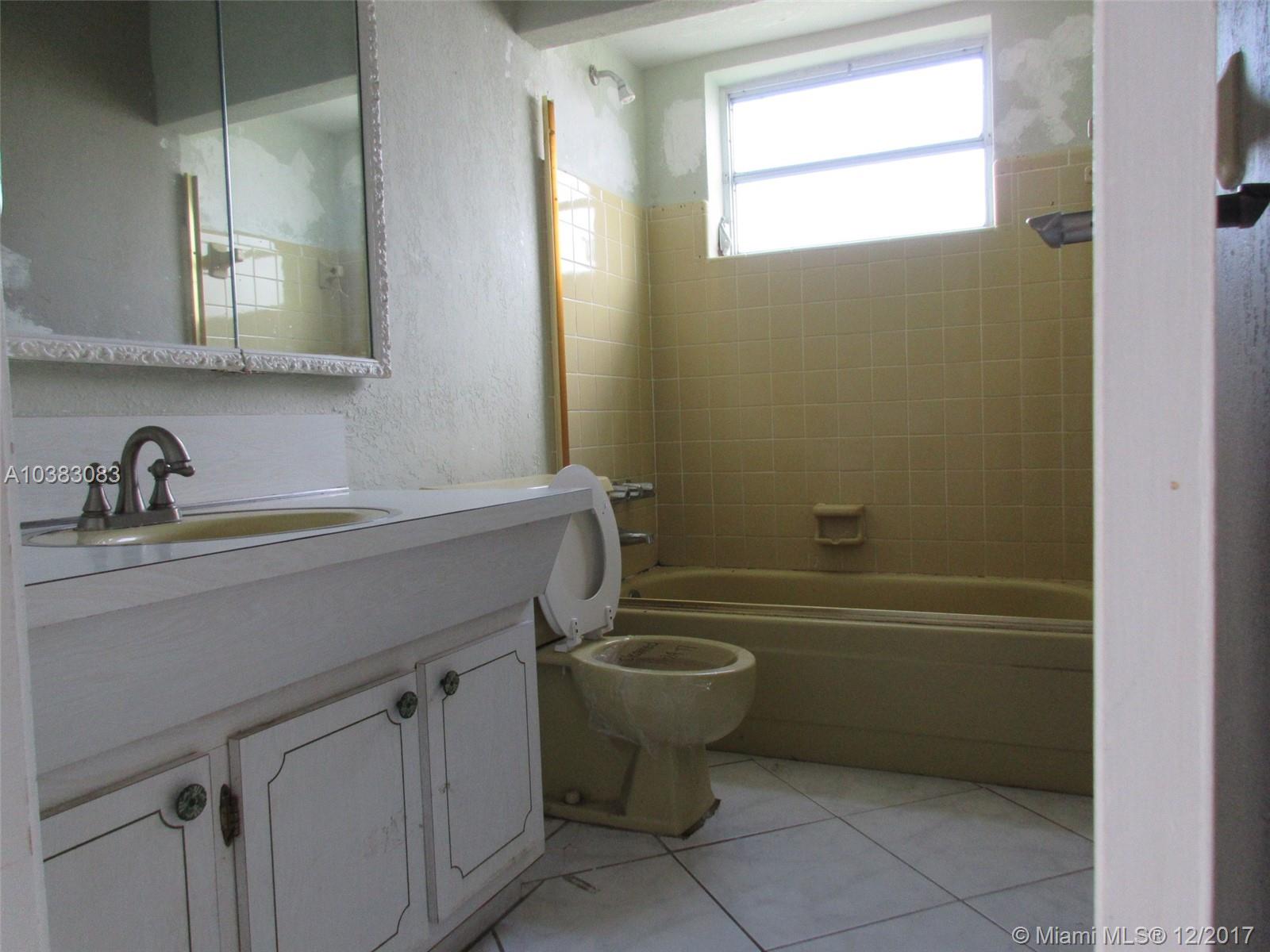 SUNRISE GOLF VILLAGE SEC - Residential