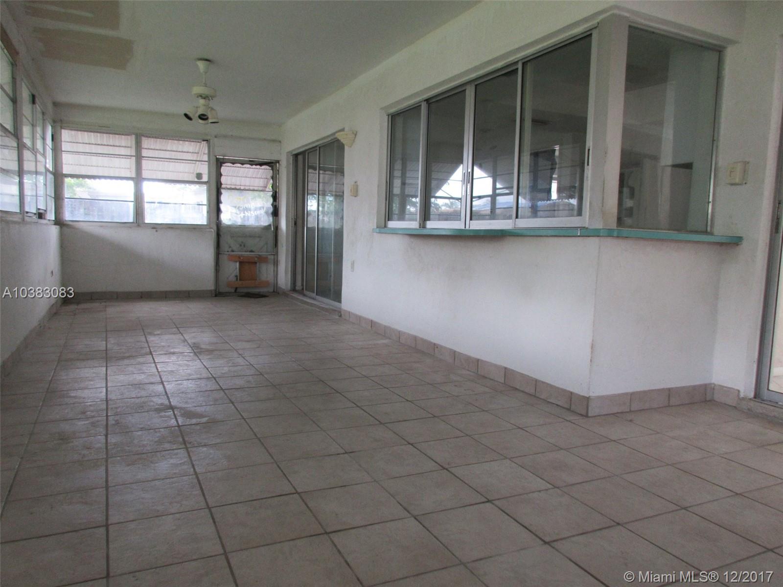 SUNRISE GOLF VILLAGE SEC - Residential