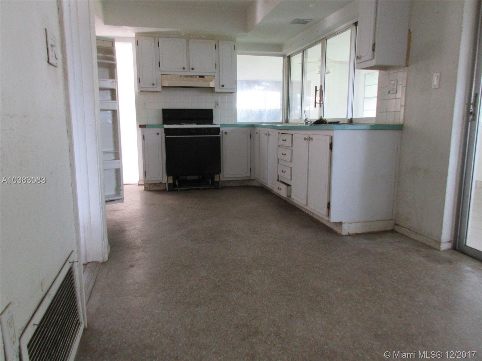 SUNRISE GOLF VILLAGE SEC - Residential