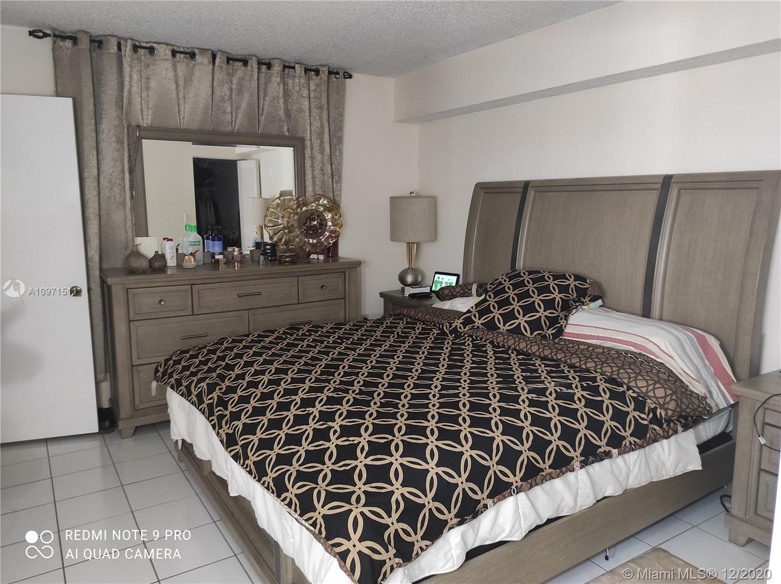 CORAL TOWERS CONDO - Residential