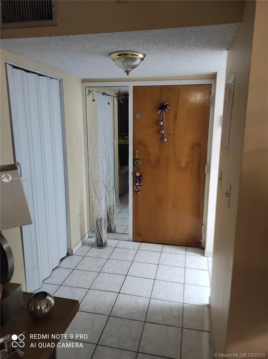 CORAL TOWERS CONDO - Residential