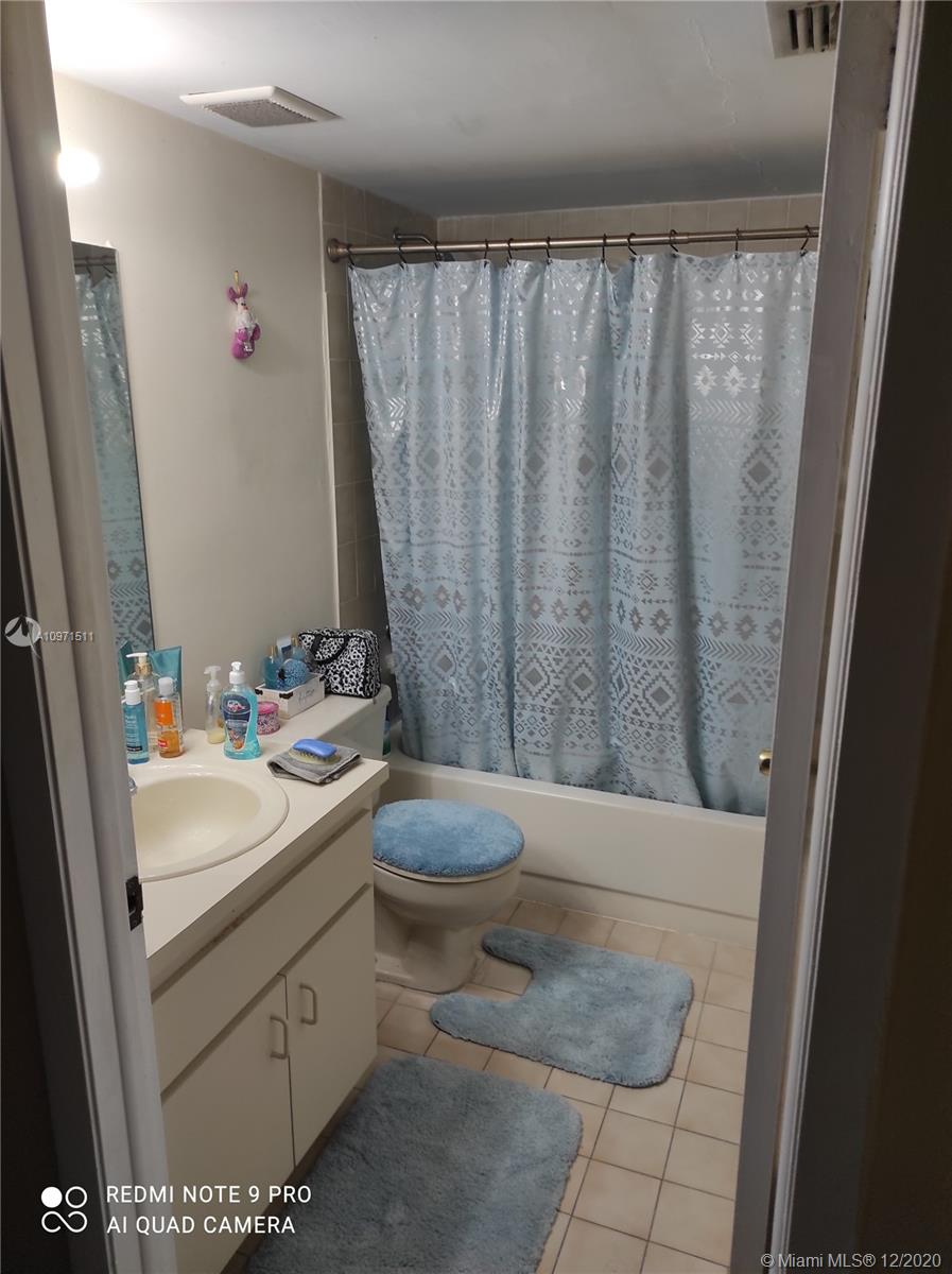 CORAL TOWERS CONDO - Residential