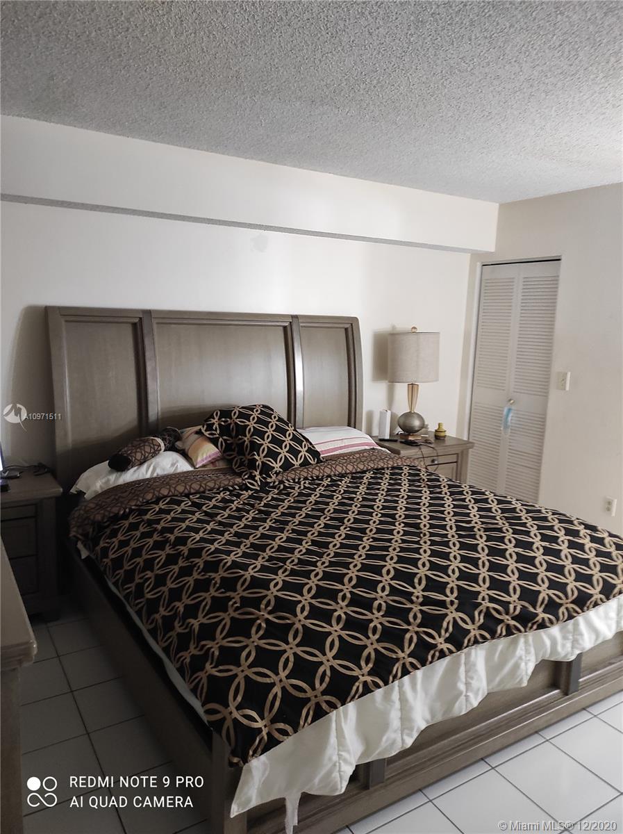 CORAL TOWERS CONDO - Residential