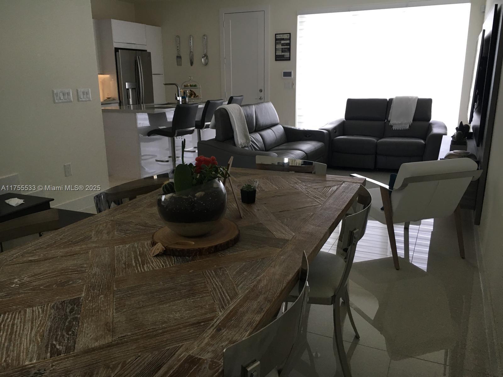 LANDMARK AT DORAL - Residential