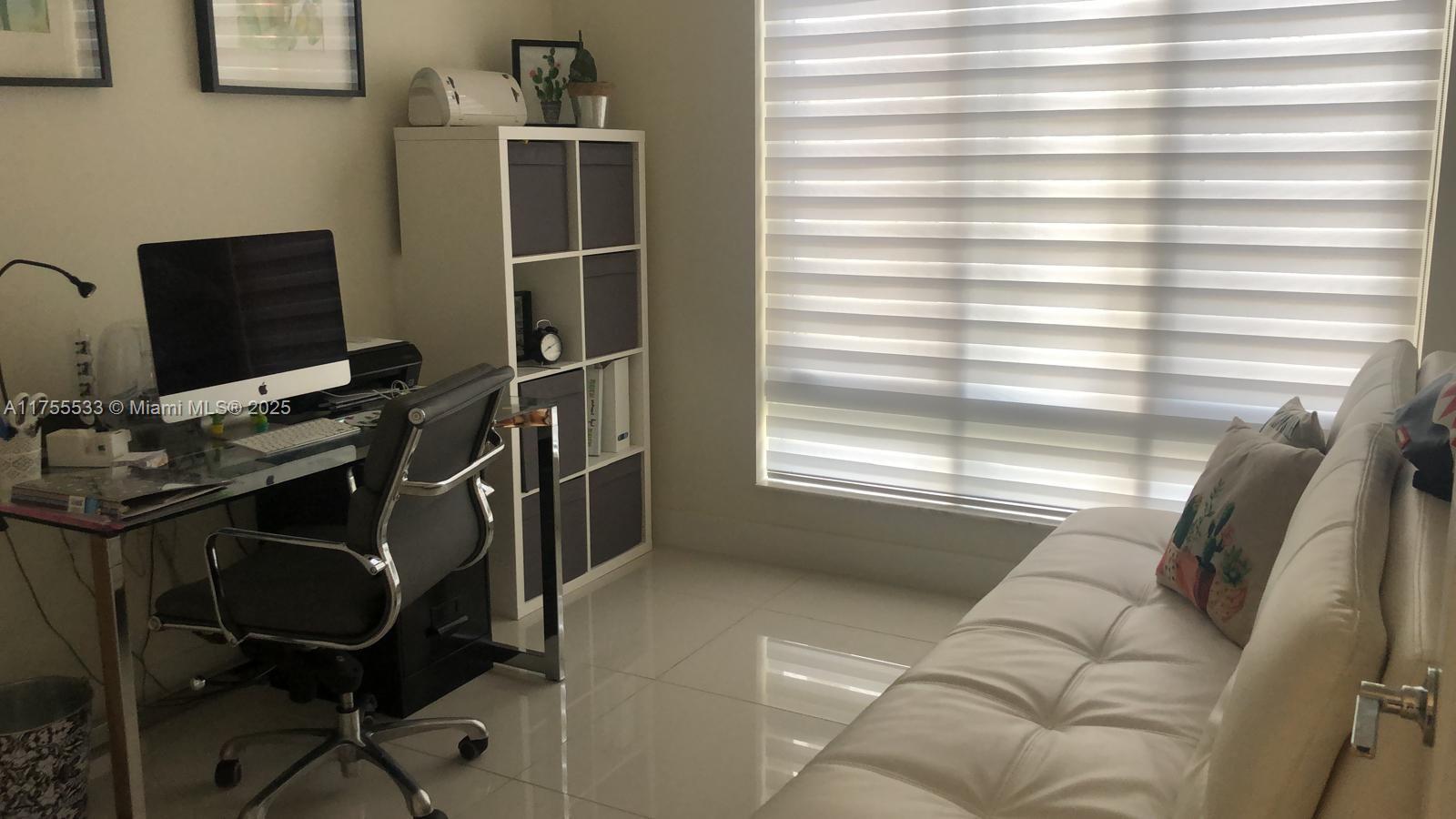 LANDMARK AT DORAL - Residential