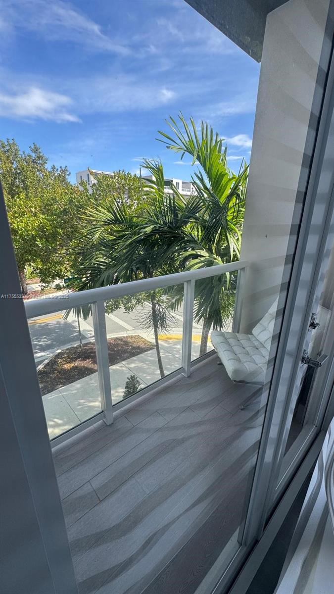 LANDMARK AT DORAL - Residential
