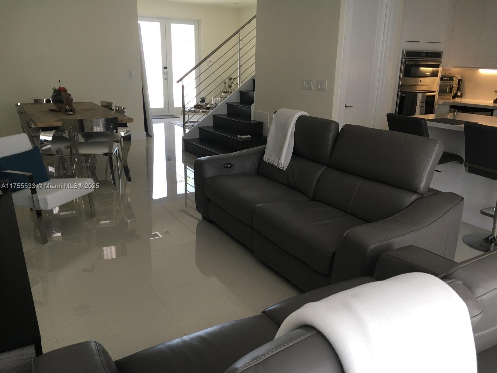 LANDMARK AT DORAL - Residential