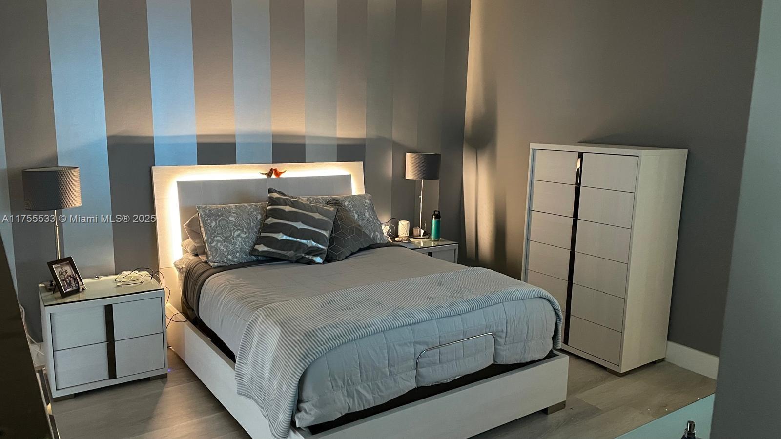 LANDMARK AT DORAL - Residential