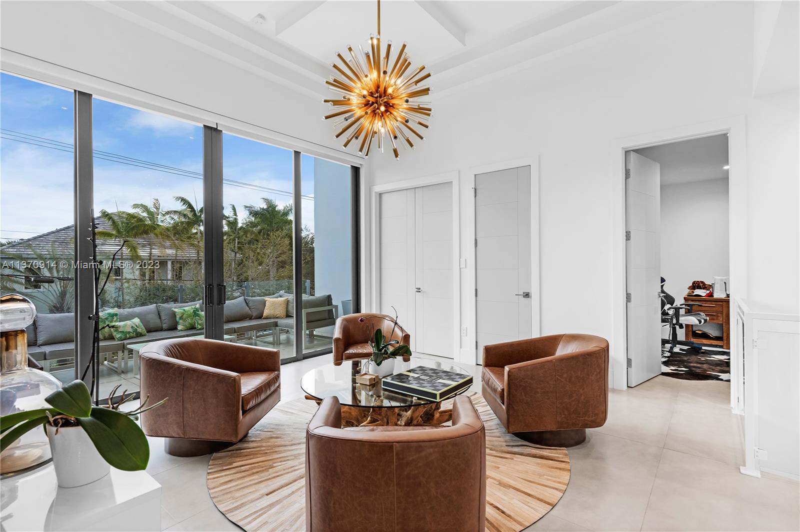 RIO VISTA ISLES - Residential