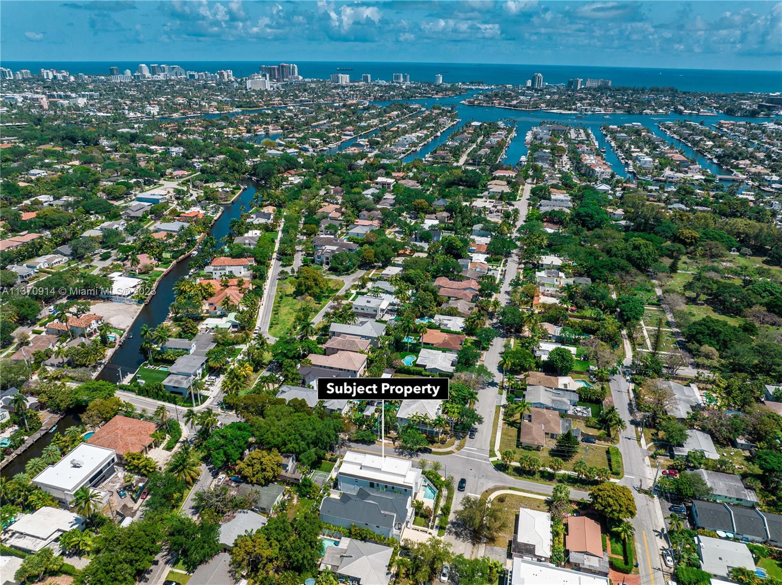 RIO VISTA ISLES - Residential