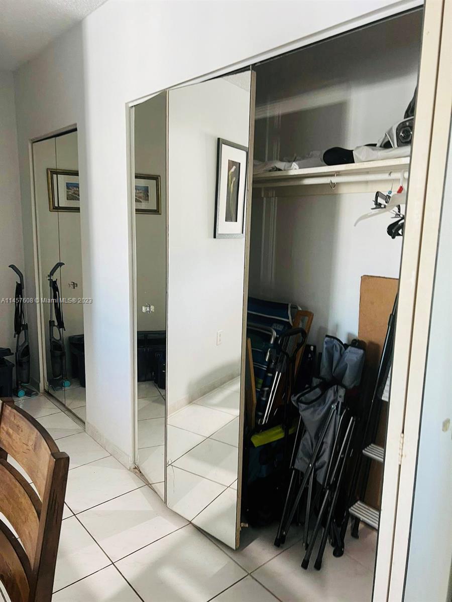 ARLEN HOUSE WEST CONDO - Residential