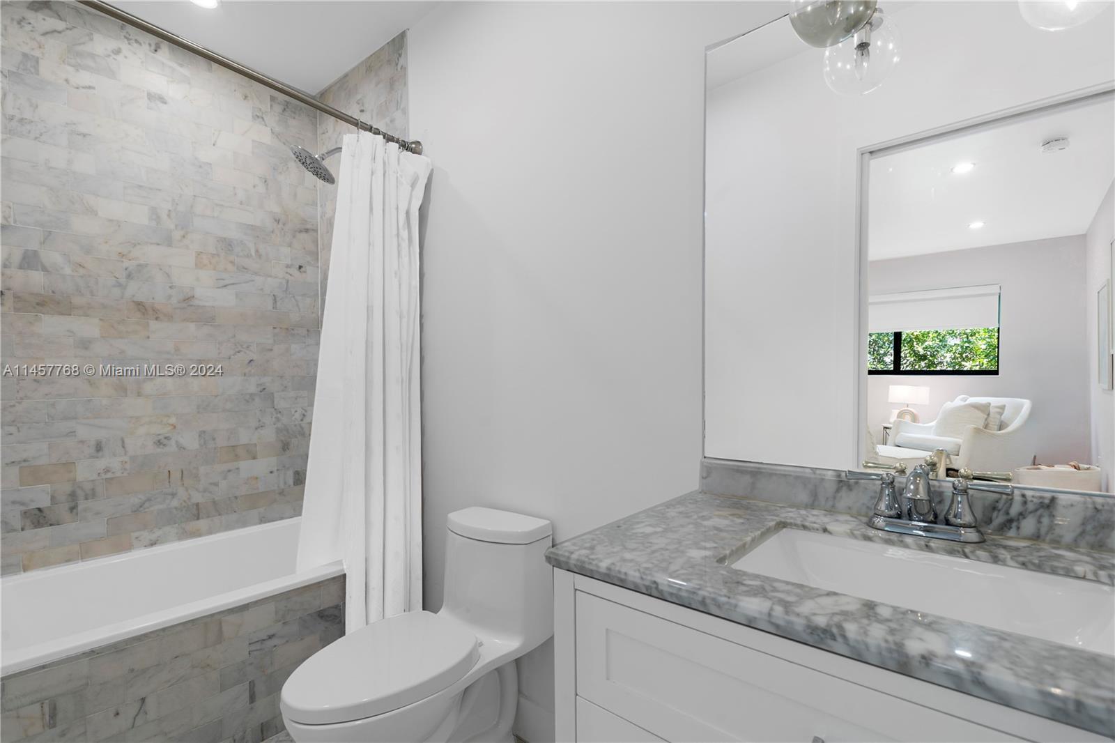 PARK PLAZA - Residential