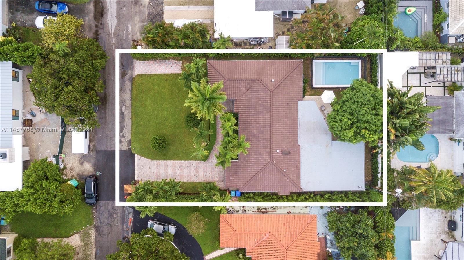 PARK PLAZA - Residential