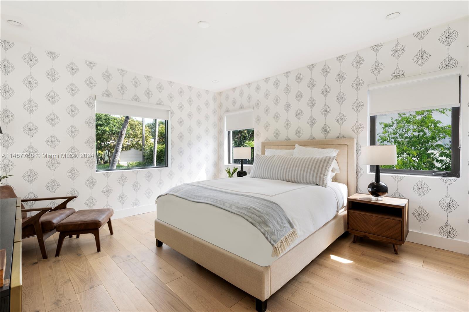 PARK PLAZA - Residential