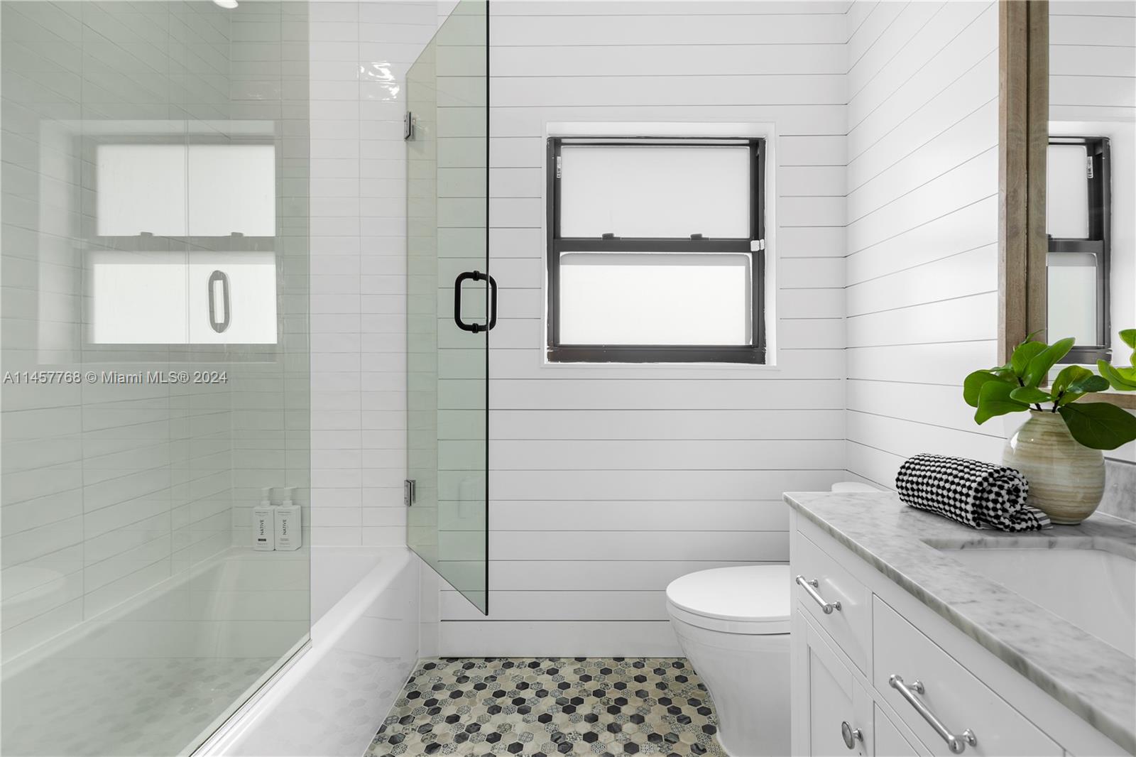 PARK PLAZA - Residential