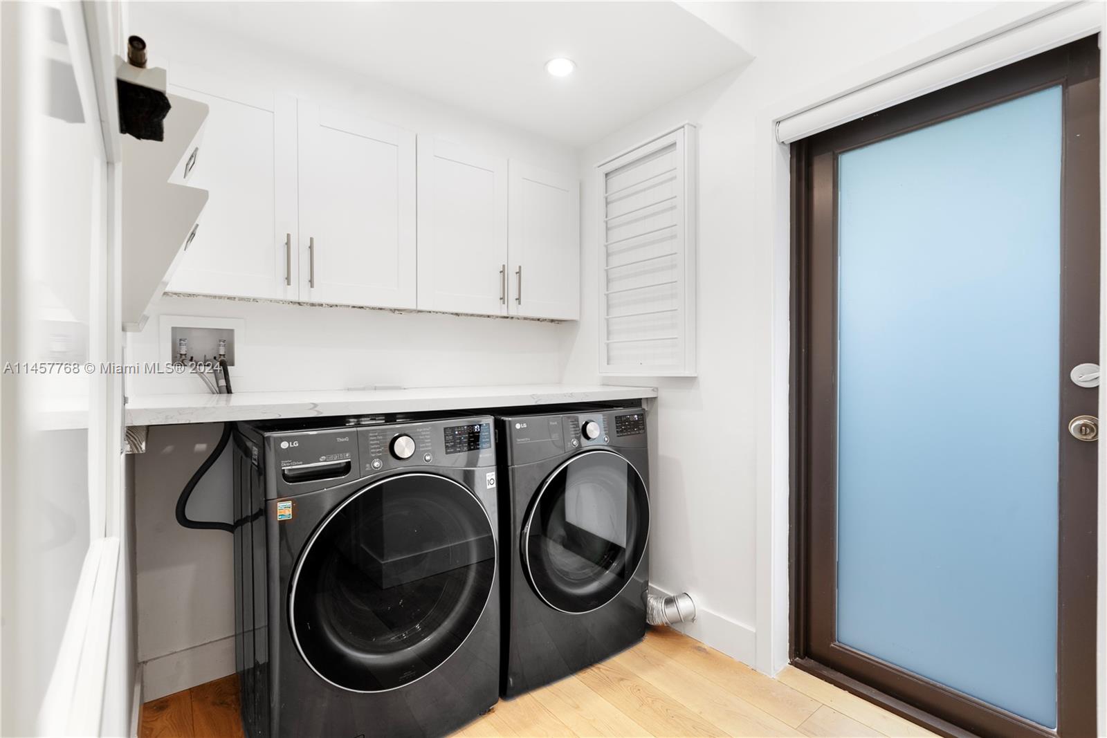 PARK PLAZA - Residential