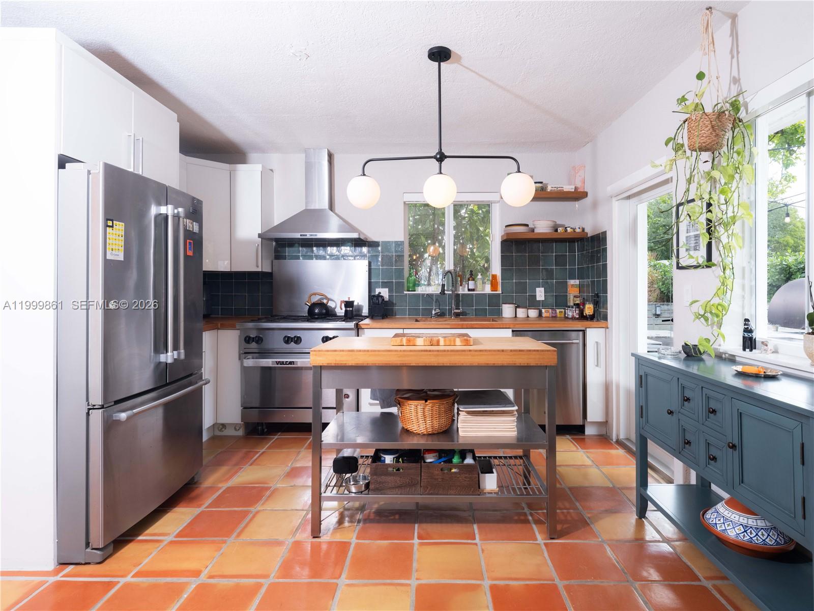 MIAMI HIGHLANDS SEC B - Residential