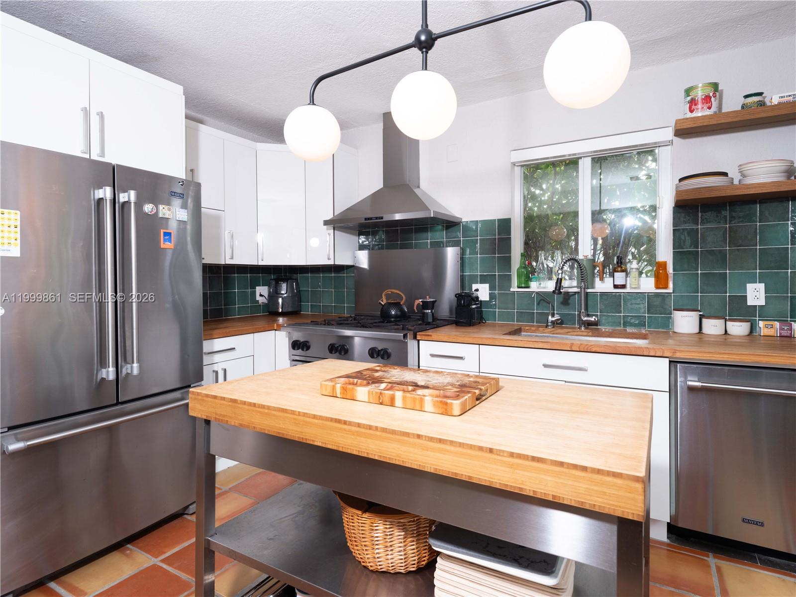 MIAMI HIGHLANDS SEC B - Residential