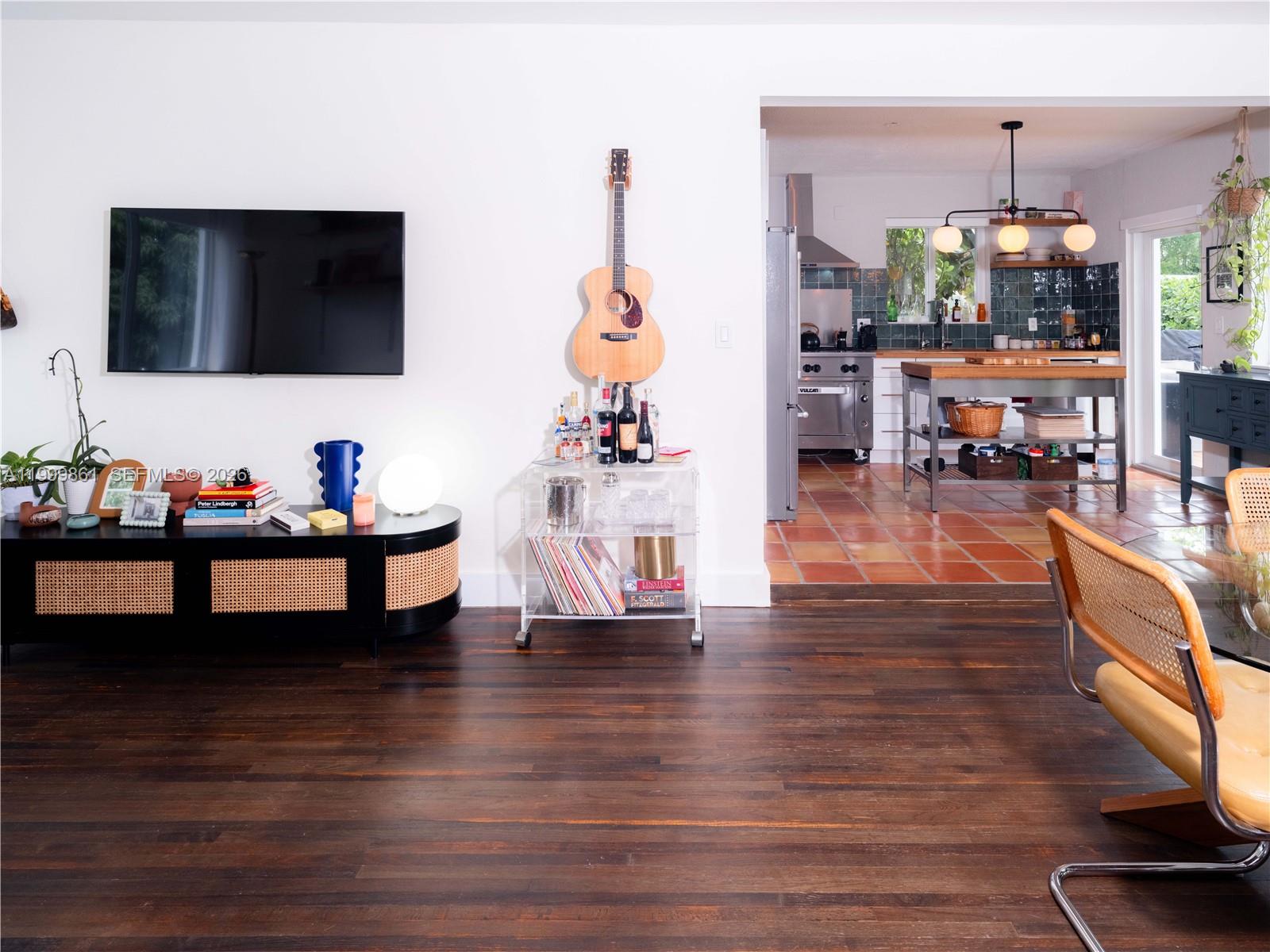 MIAMI HIGHLANDS SEC B - Residential