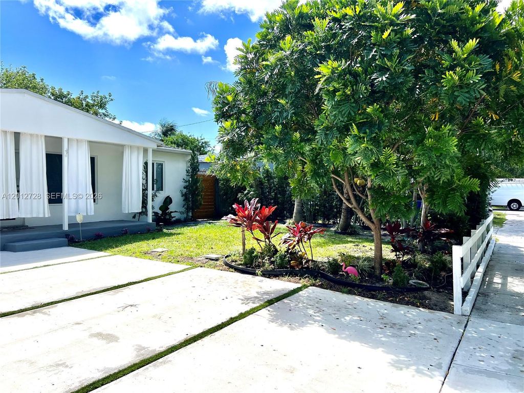Photo of 5300 NW 1st Ave #5300, Oakland Park, FL 33309 (MLS # A12012728)