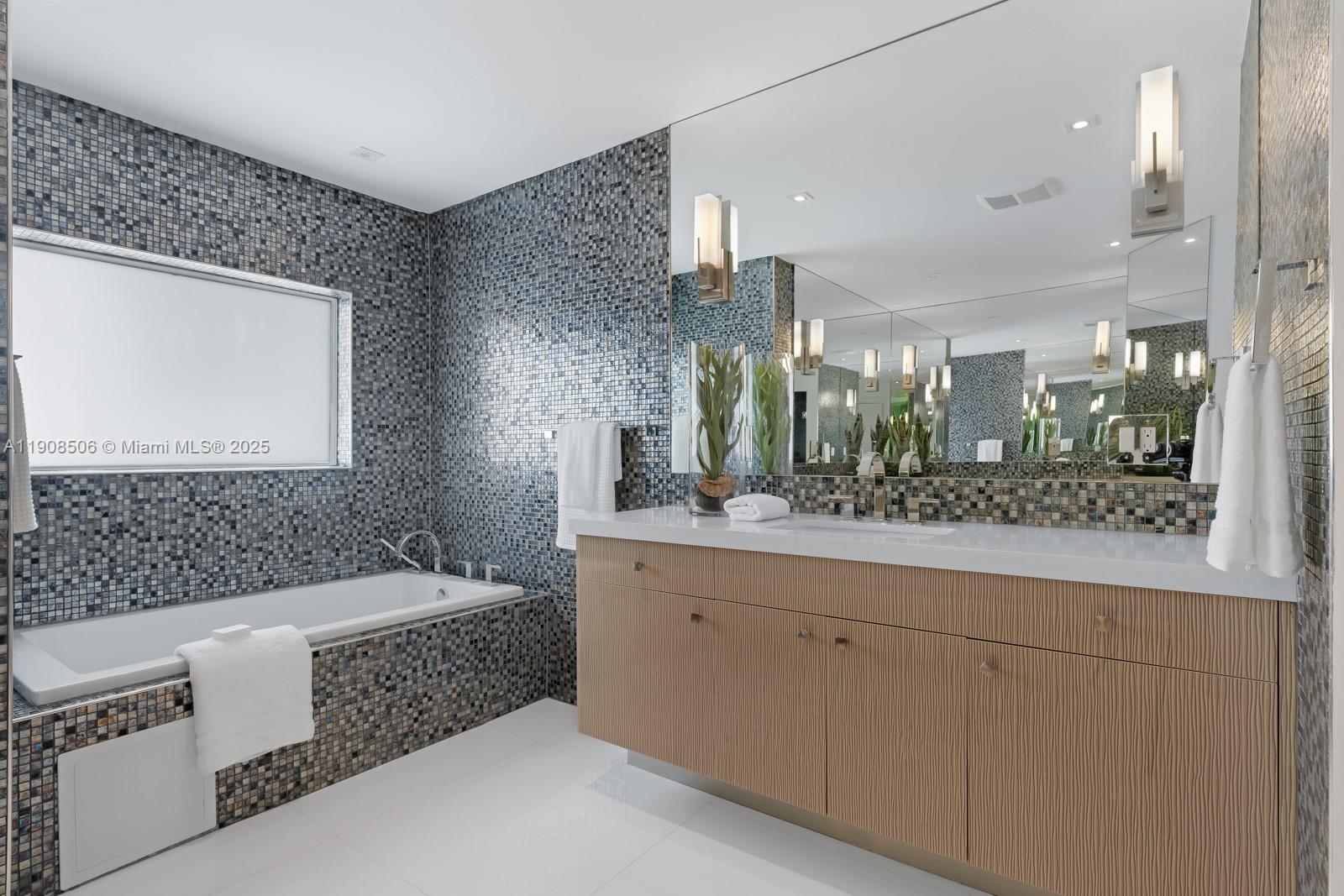 NORMANDY GOLF COURSE - Residential