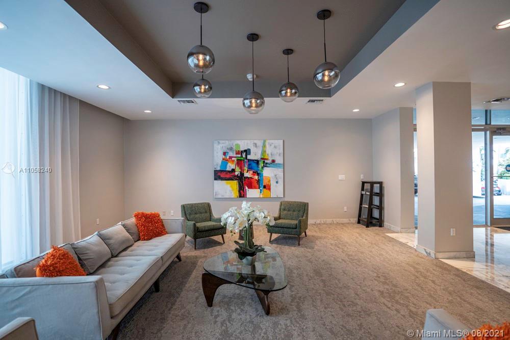 FOUR WINDS CONDO - Residential