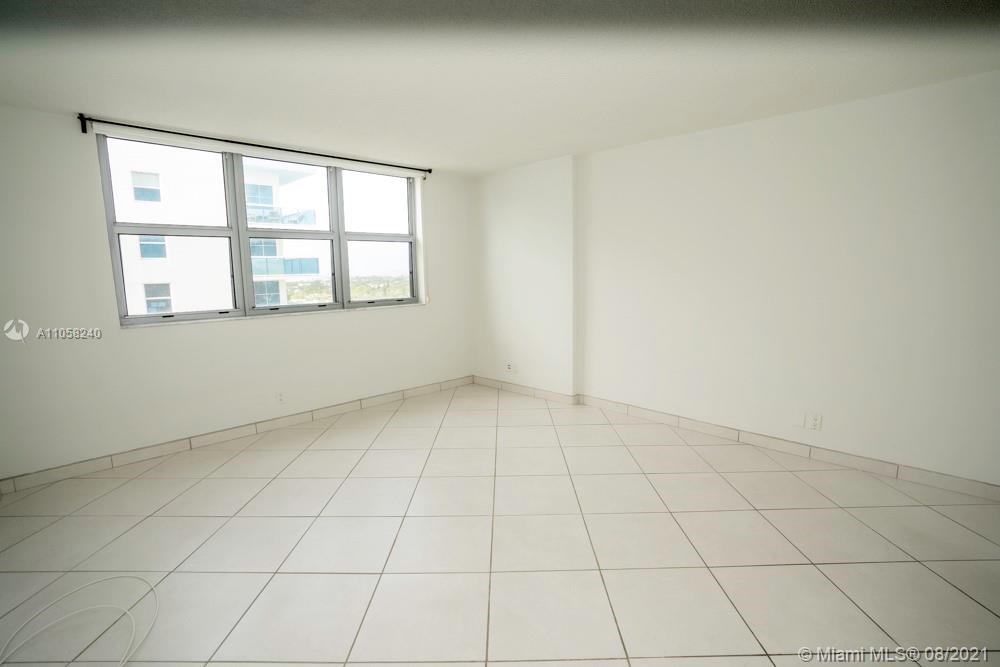 FOUR WINDS CONDO - Residential