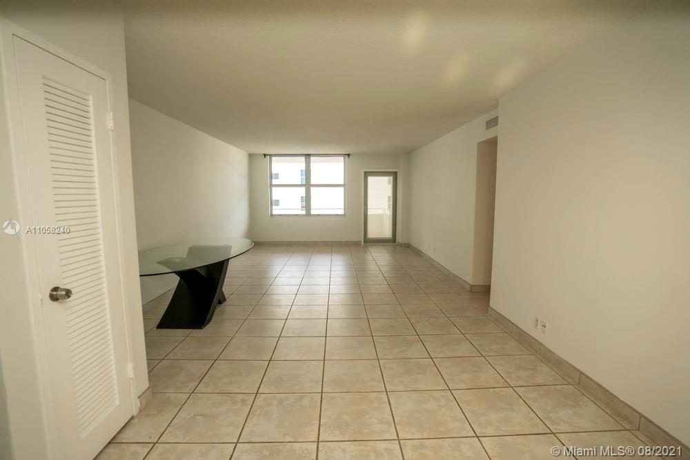 FOUR WINDS CONDO - Residential