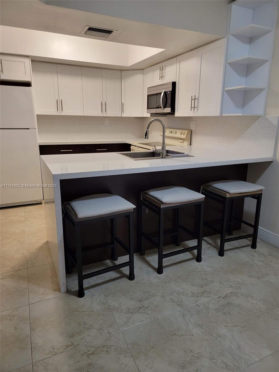 Rental Property at 10877 Nw 7th St 23-35, Miami, Broward County, Florida - Bedrooms: 2 
Bathrooms: 2  - $2,400 MO.